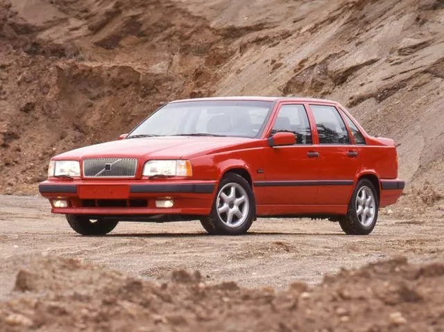 The Enduring Appeal of the 1993 Volvo 850GLT