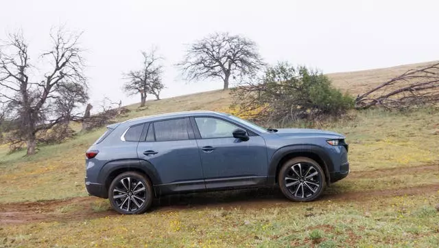 Choosing the Optimal Mazda CX-50 Trim