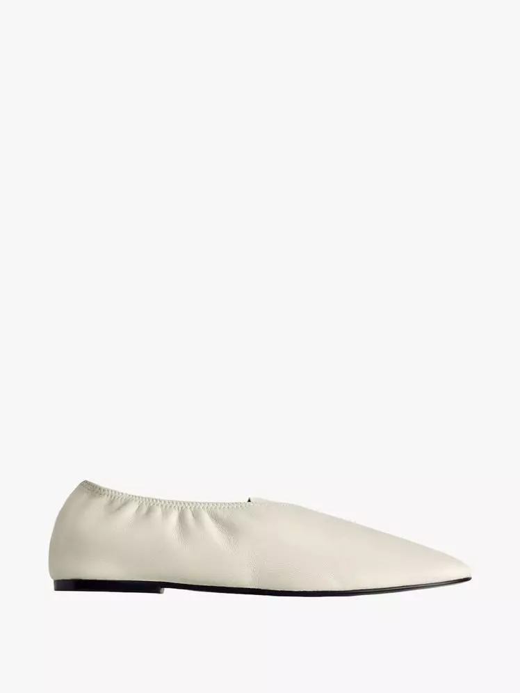 The Ultimate Guide to Styling Soft Ballet Flats for Summer