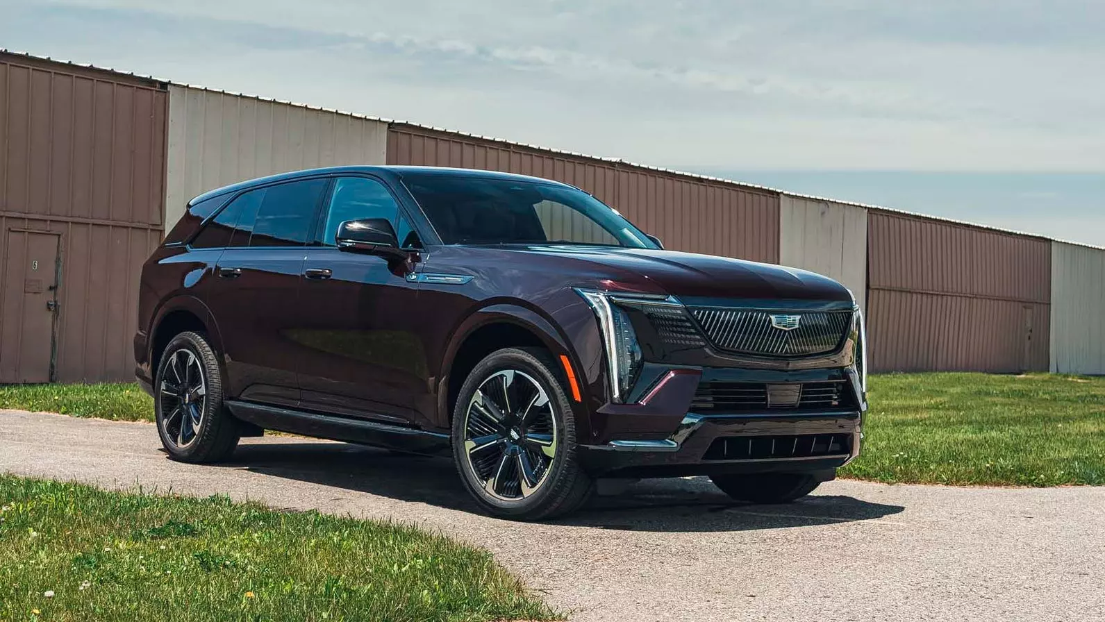 New Device Restores Apple CarPlay and Android Auto to GM EVs