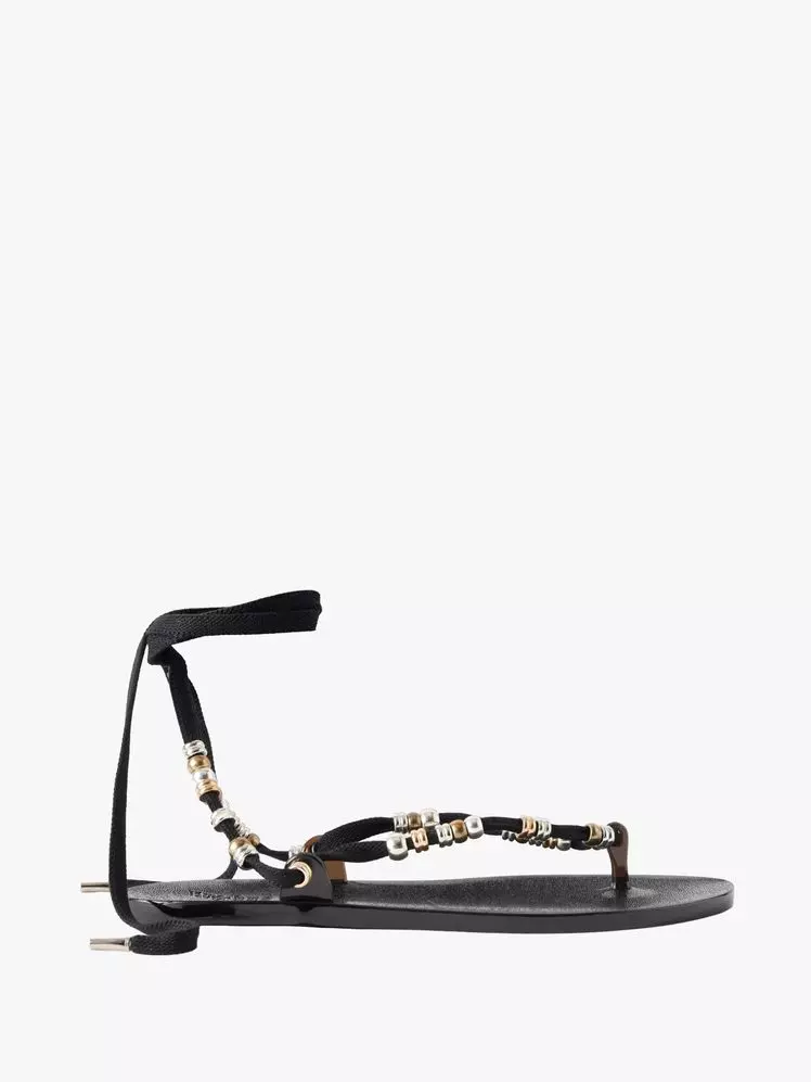 Summer Footwear Trends: A Guide to 2026 Sandals