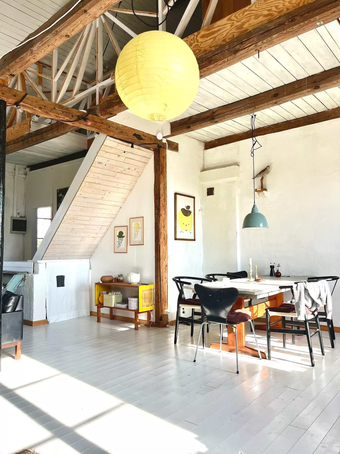 Discovering Sweden's Summer Sanctuaries: A Guide to Exquisite Airbnb Retreats