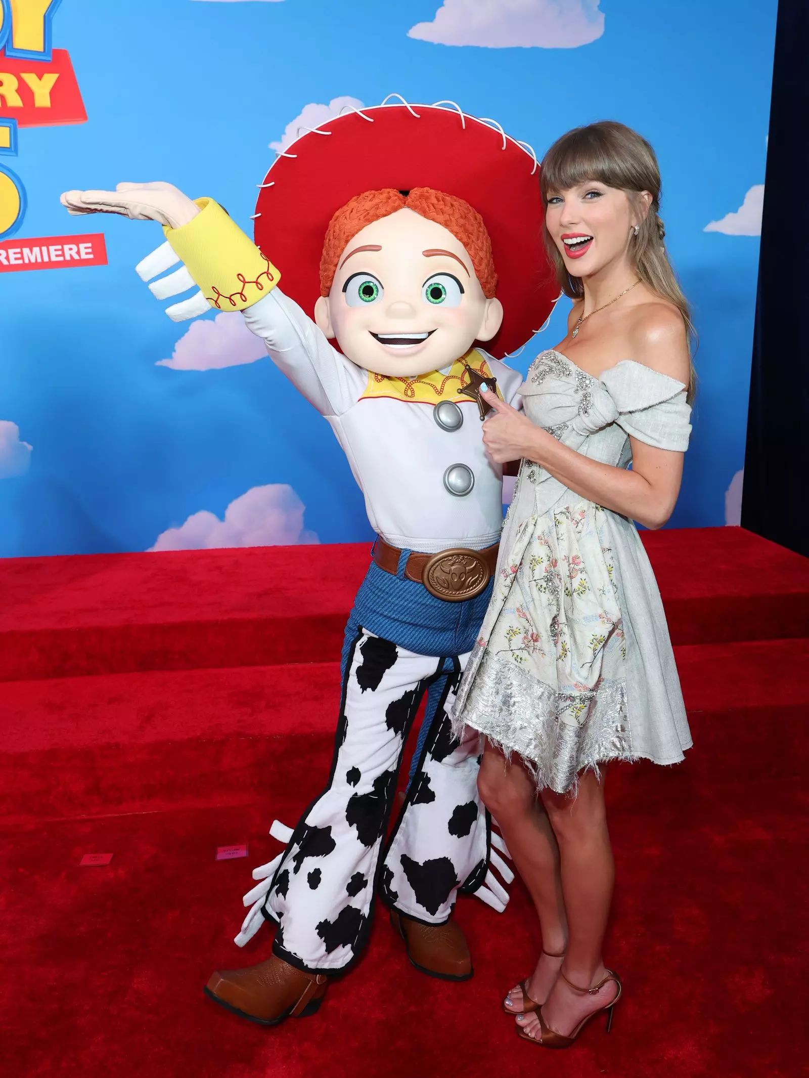 Taylor Swift's 'Toy Story 5' Premiere: A Tribute to Jessie