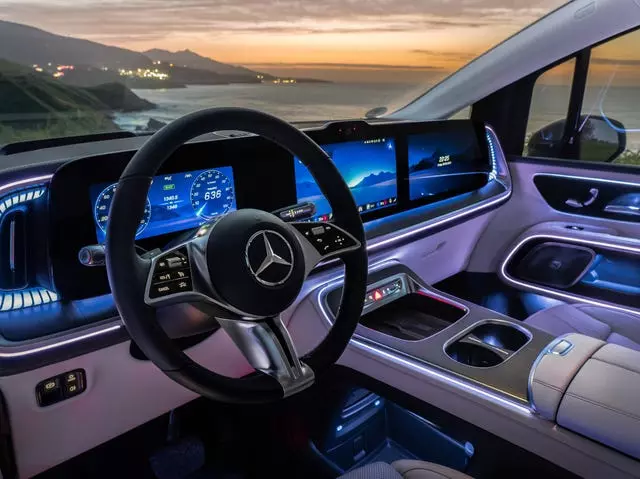 Inside the Luxurious 2028 Mercedes-Benz VLE-Class EV Interior
