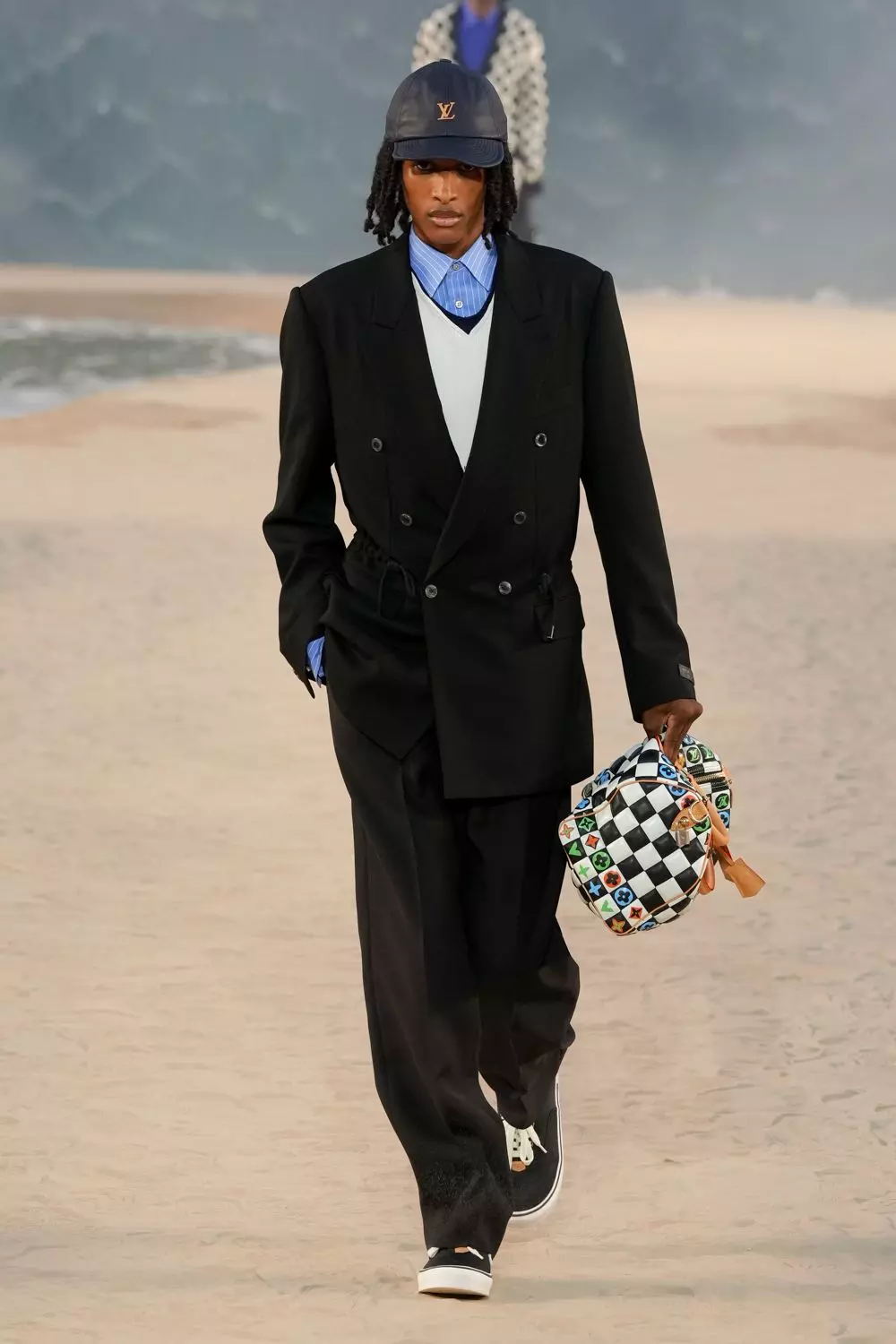 Louis Vuitton Men's Spring 2027 Collection: A Fusion of Classic and Contemporary