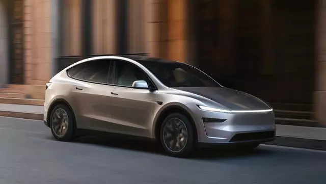 Tesla's Extended Model Y to Debut in the U.S.