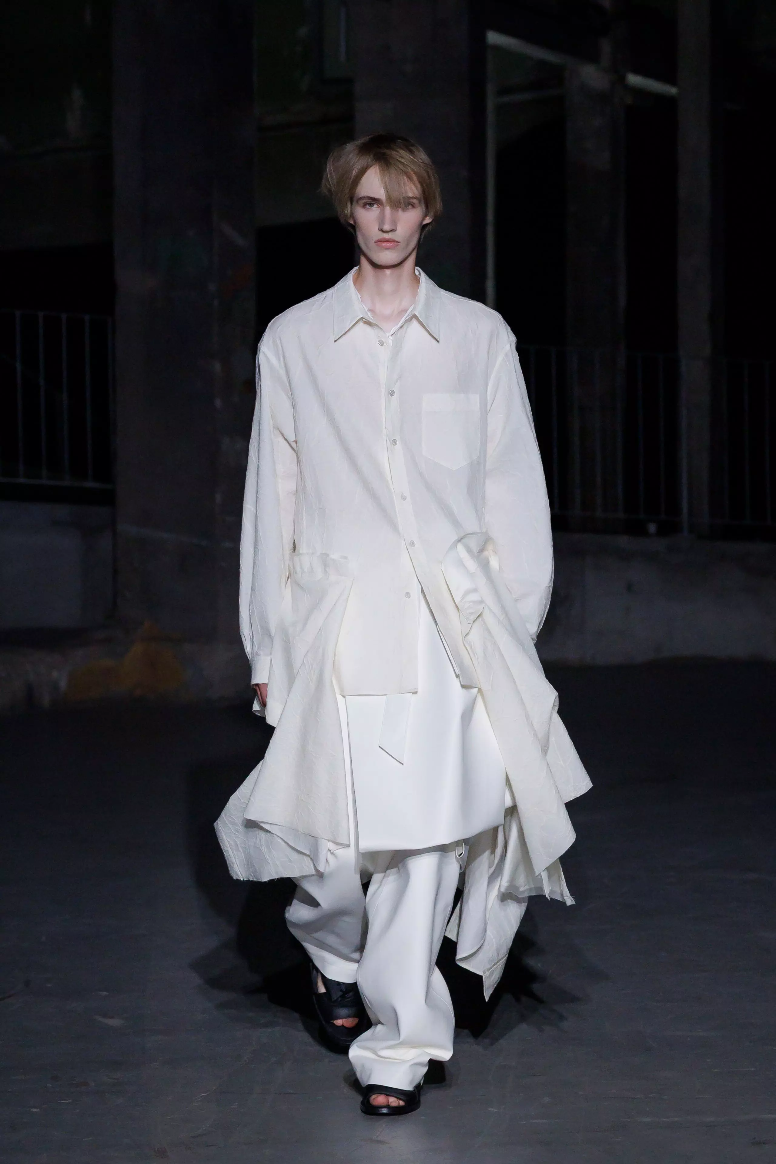Songzio's Spring 2027 Menswear Collection: A Fusion of Tradition and Modernity
