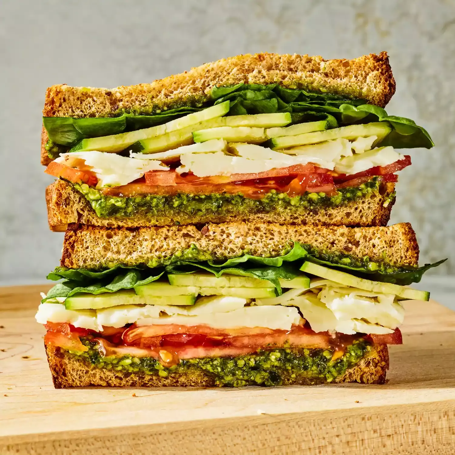 Delicious and Nutritious Vegetable Pesto Sandwich: A Quick Meal Solution
