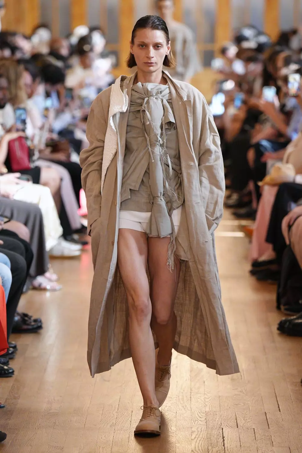 Hed Mayner's Spring 2027 Menswear Collection: A Fusion of Refined Silhouettes and Modern Utility