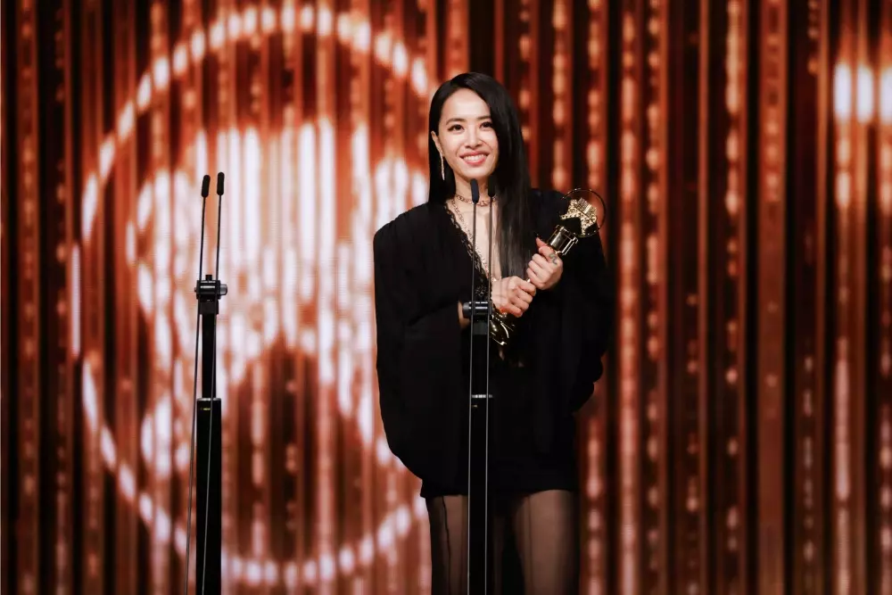 Jolin Tsai and Chang Chen-yue Triumph at Golden Melody Awards