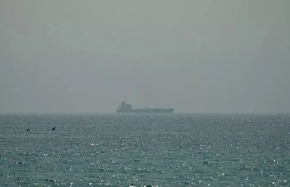 Global Oil Markets Stabilize Amid US-Iran De-escalation and Resumed Shipments