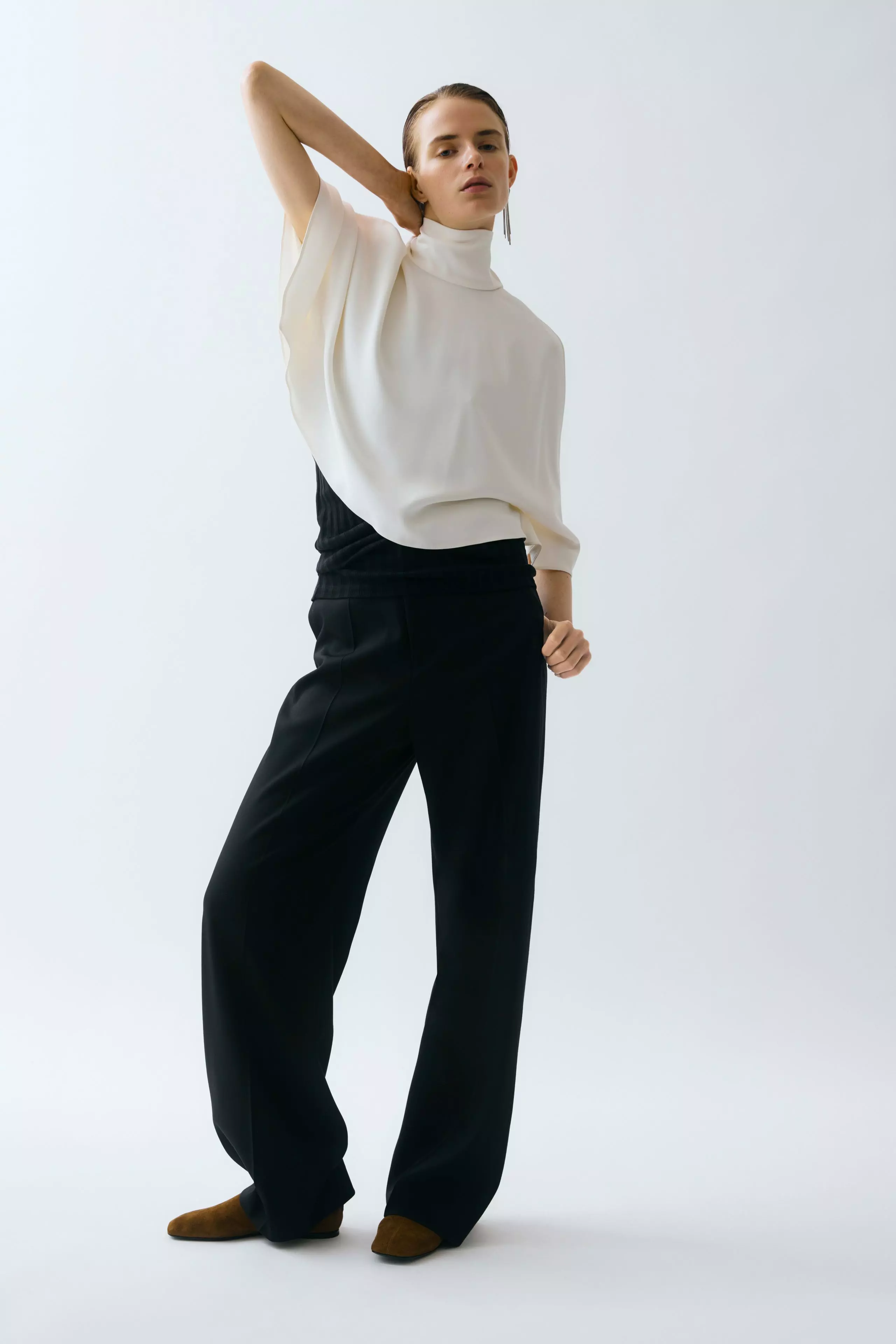 Teurn Studios' Resort 2027 Collection: A Resilient Comeback