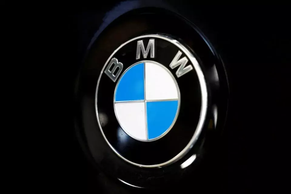 BMW Finalizes $1.7 Billion Investment in U.S. Electric Vehicle Production