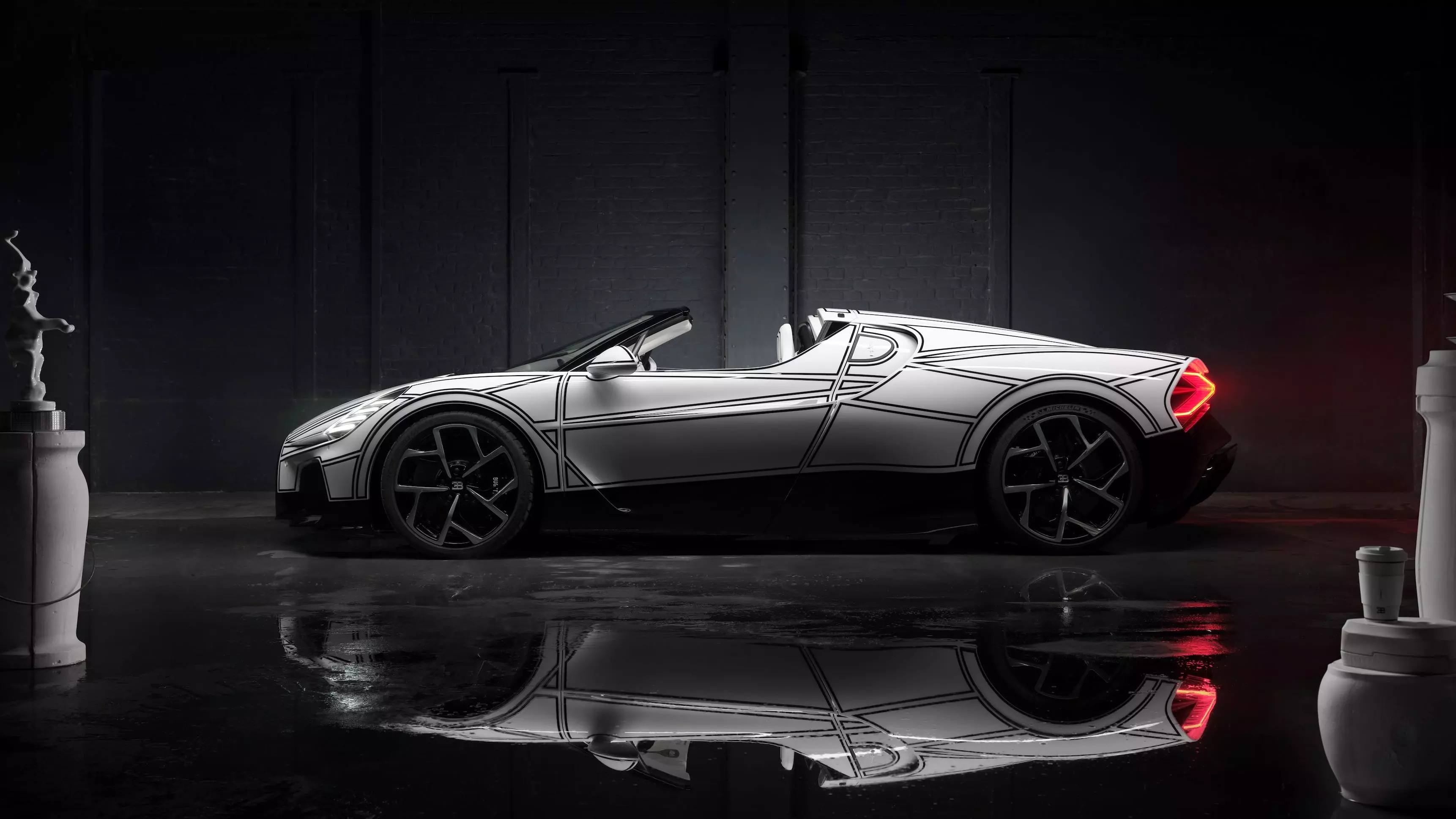 Bugatti Mistral 'Blanc Éternel': A Fusion of Hypercar Performance and Porcelain Artistry