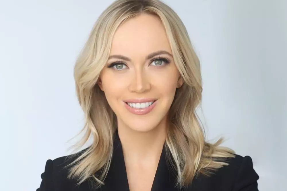 Paula Reid Departs CNN Amidst Paramount Takeover Speculation