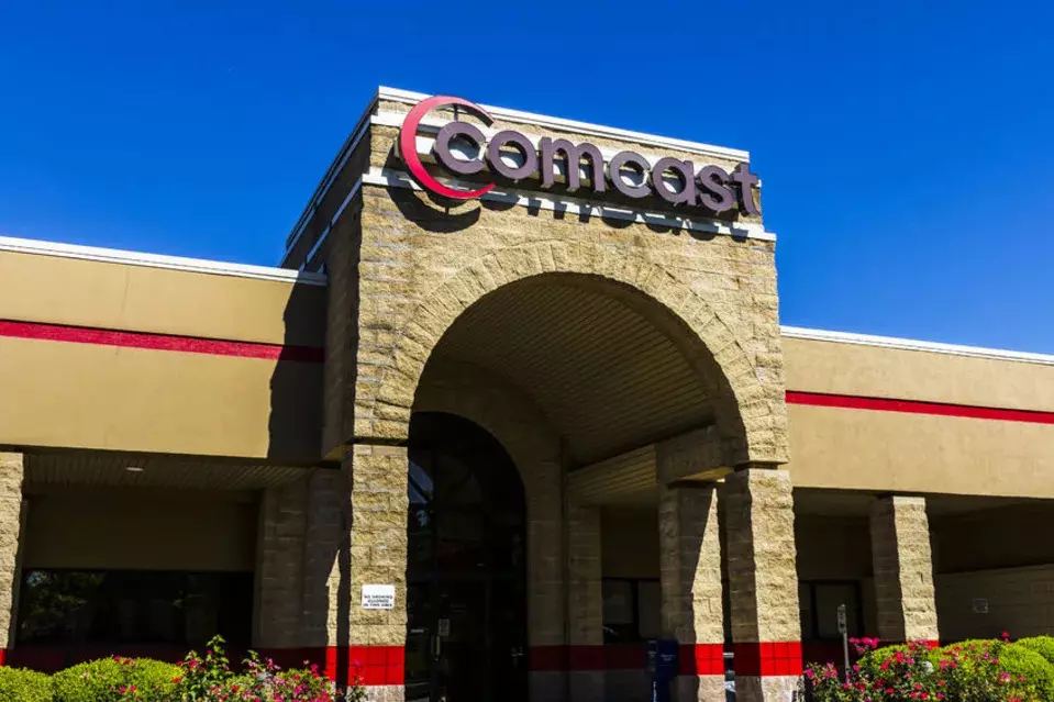 UBS Evaluates Comcast's Broadband Strategies and Peacock's Profitability Path