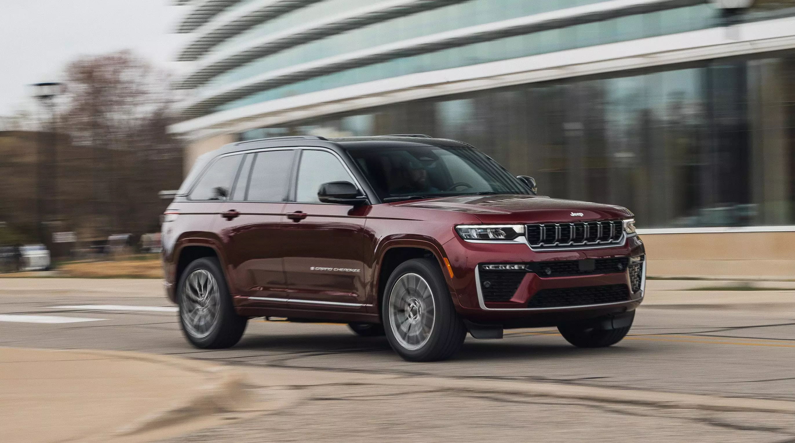2026 Jeep Grand Cherokee Summit: A Detailed Look at Performance and Features