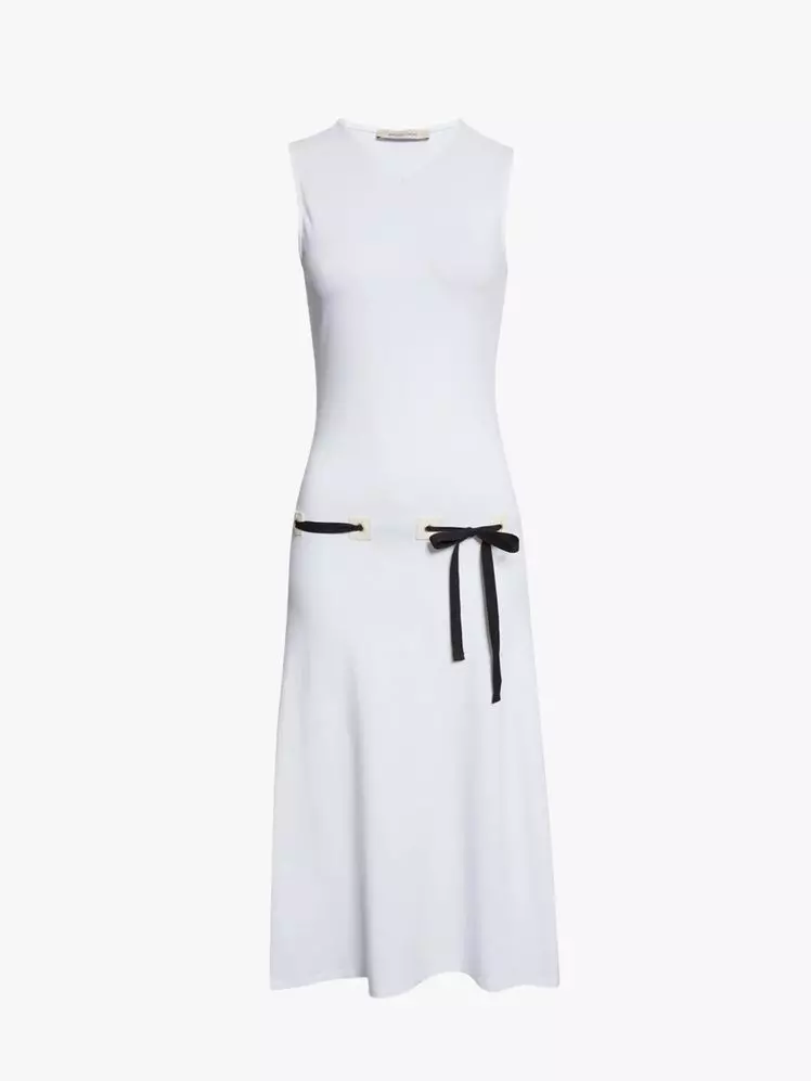 Celebrity White Outfits: Summer Fashion Trends