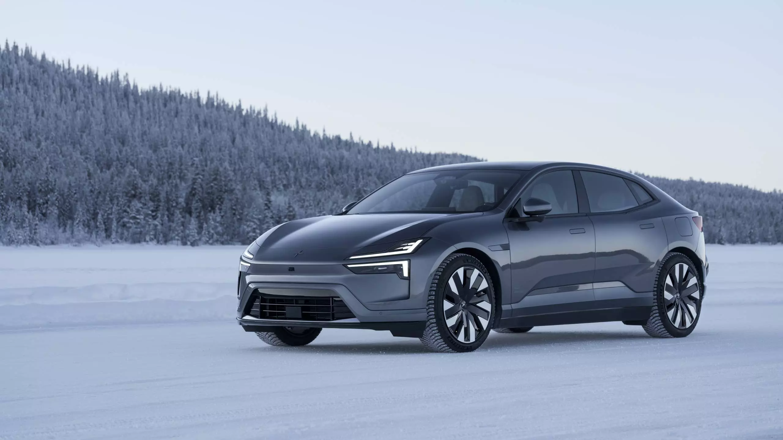 Polestar 4: Luxury EV with Steep Discount, but Uncertain Future in the US
