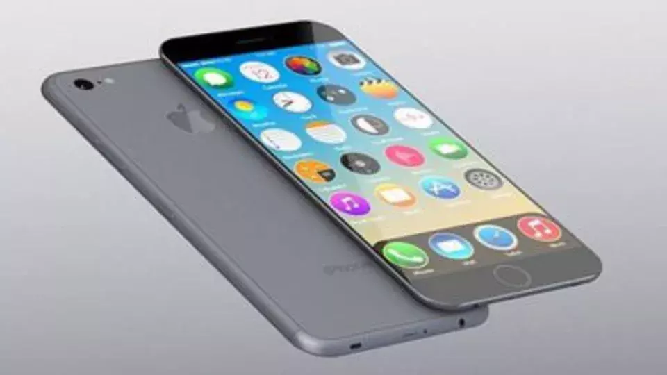 Evercore ISI Reaffirms 'Outperform' Rating on Apple Amid Price Adjustments