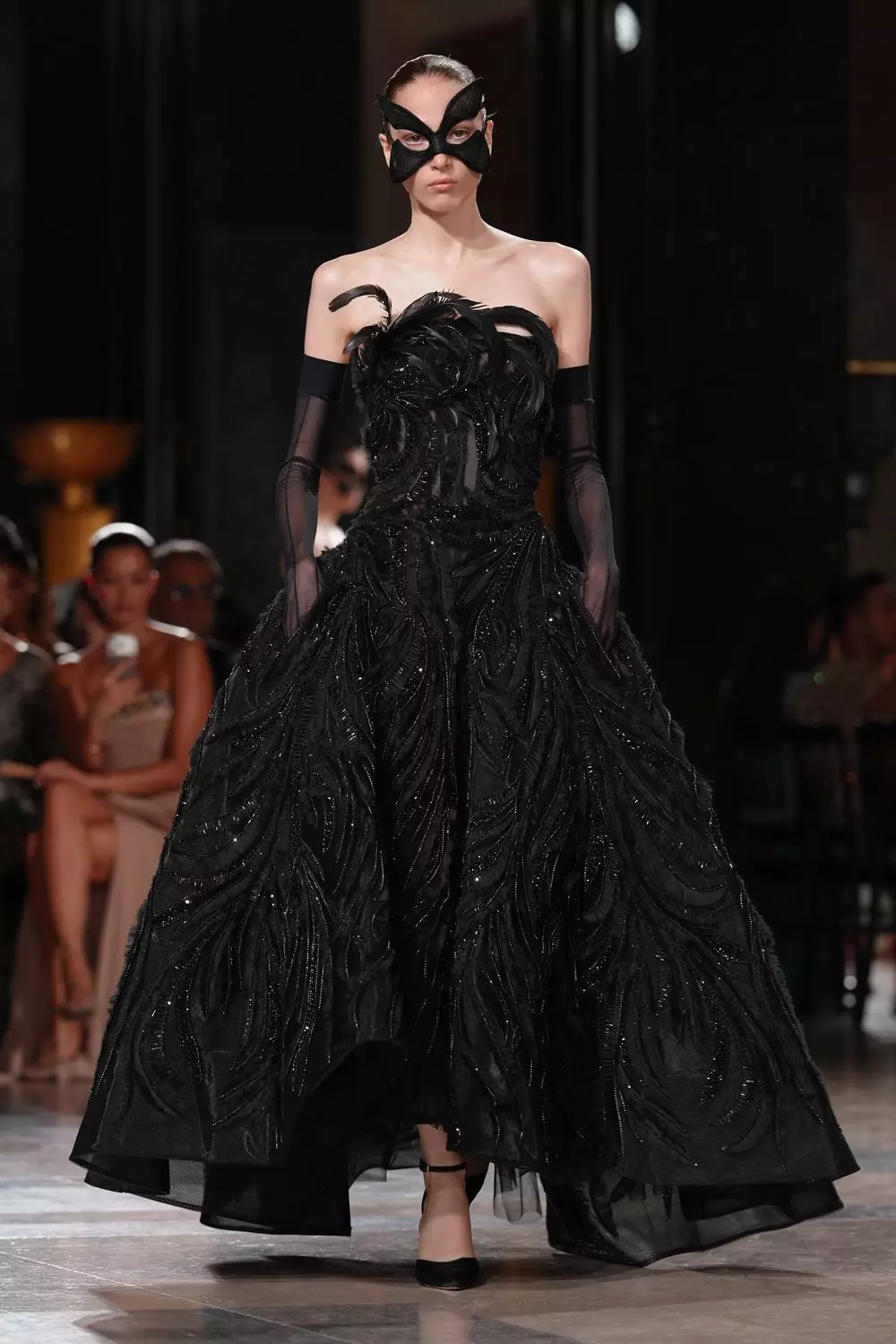 Elie Saab Fall 2026 Couture Collection: A Glimpse into Ethereal Elegance