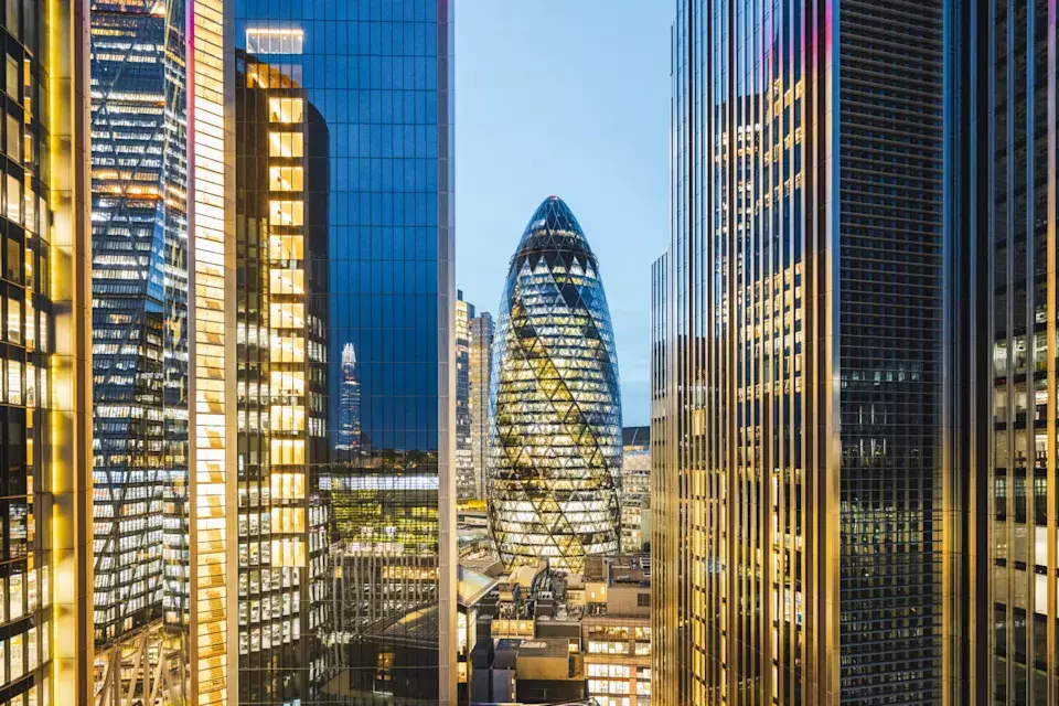 UK's Largest Pension Fund Boosts VC Investment with £1 Billion Target