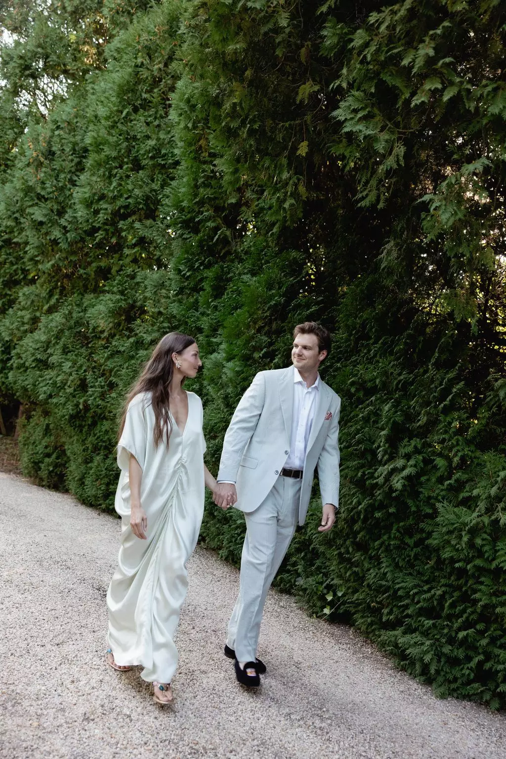 A Hamptons Wedding Infused with Old-World Charm and Playful Pink Hues