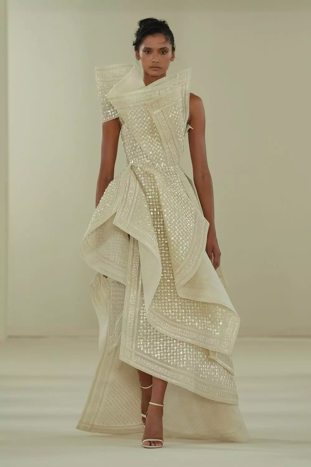 Rami Al Ali's Fall 2026 Couture Collection: A Vision of Elegance