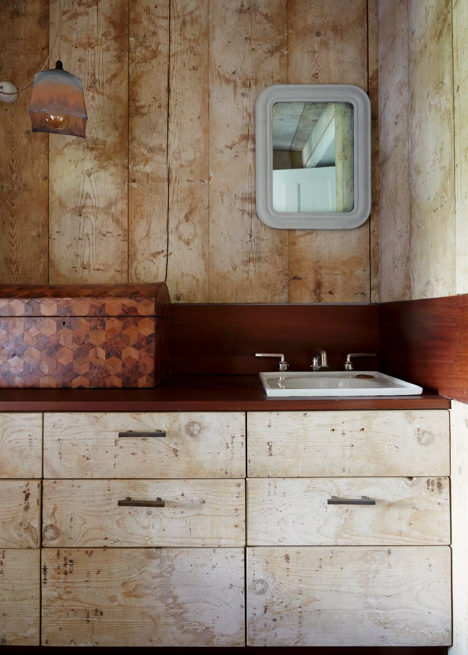 Embracing the "Prairie-Core" Aesthetic: A Guide to Homespun Interiors