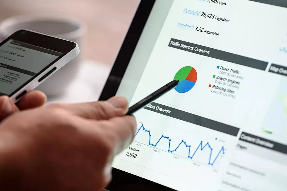 Examining the Investment Potential of USA TODAY Co., Inc. (TDAY)