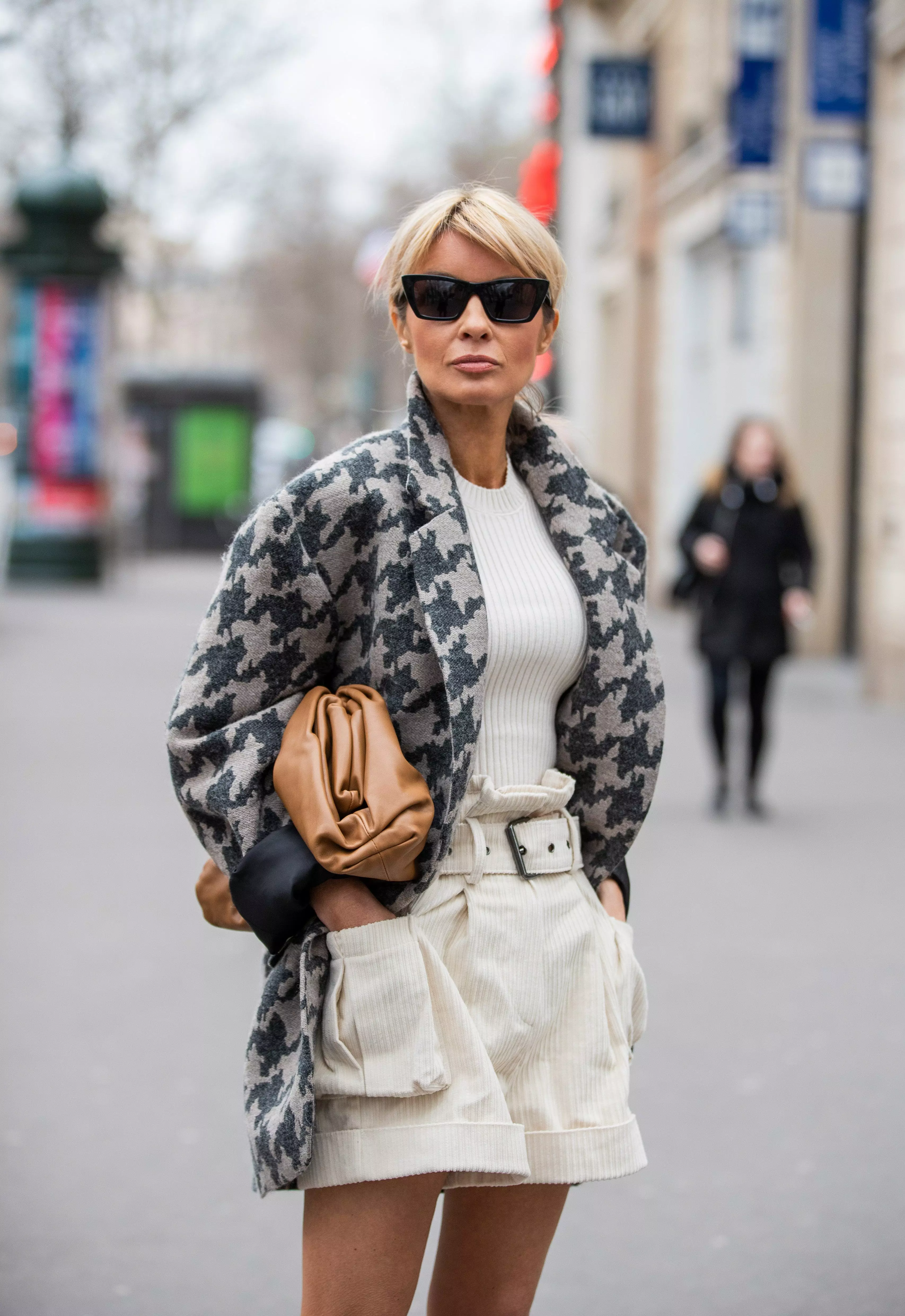 Embrace the "Paperbag" Short Trend for Summer