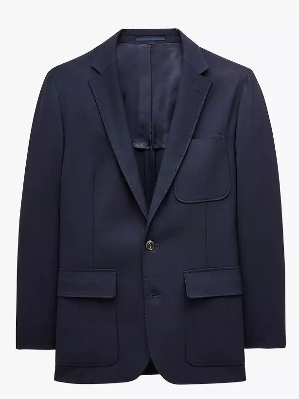 Mastering the Blazer and Jeans Ensemble: Timeless Style Combinations