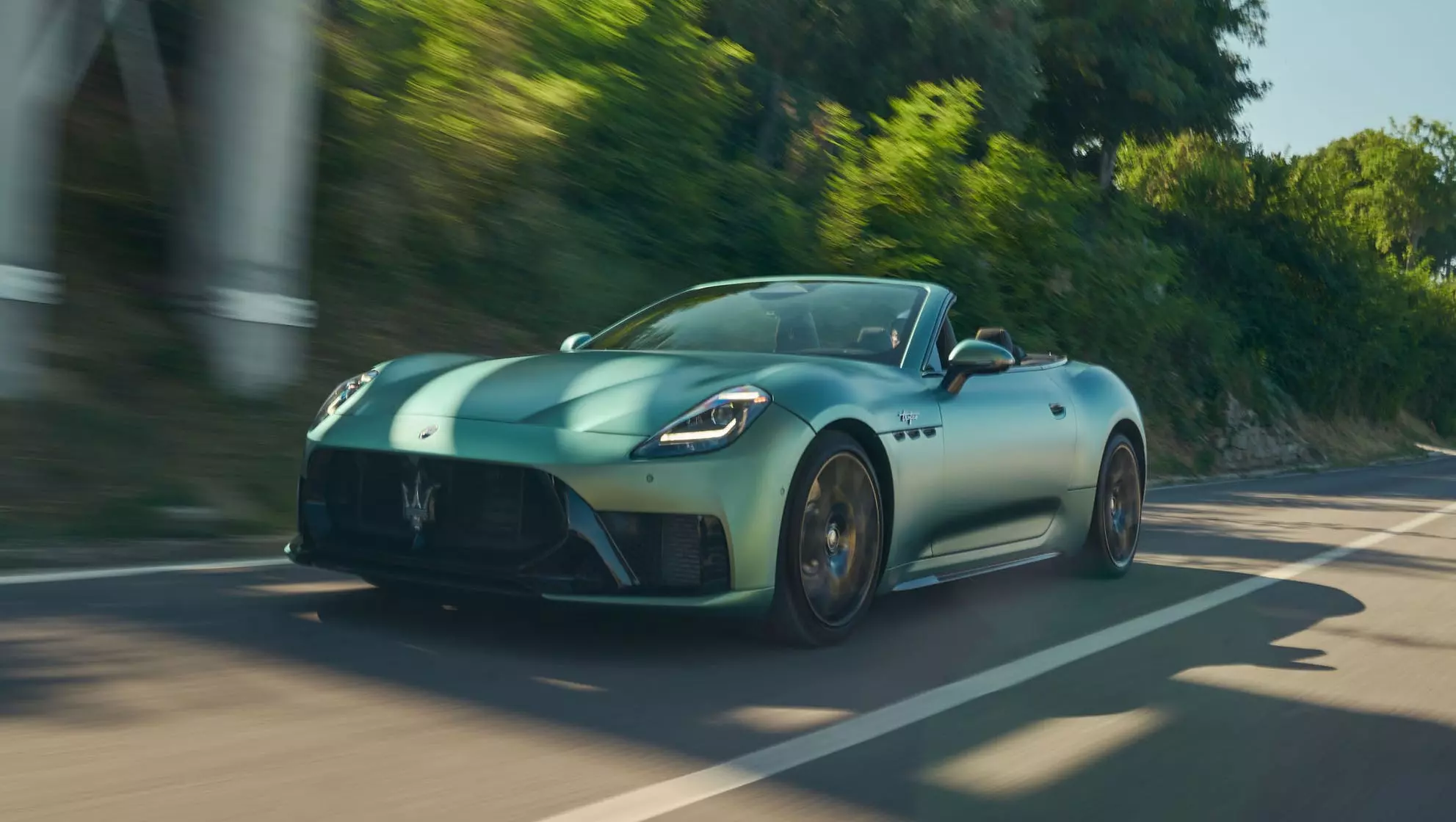 Maserati's 2027 GranCabrio Trofeo: A Refined Grand Tourer
