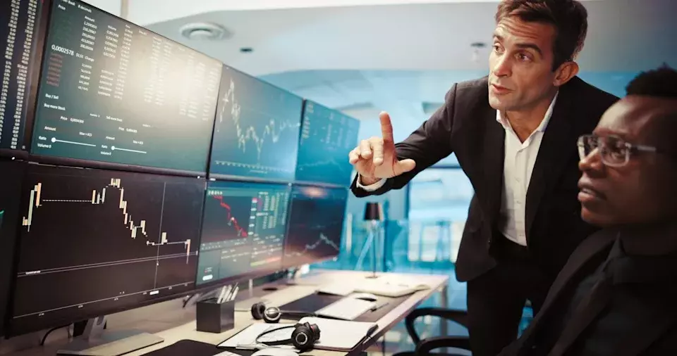 XRP Projected to Reach $15 by Analyst, Citing Historical Patterns