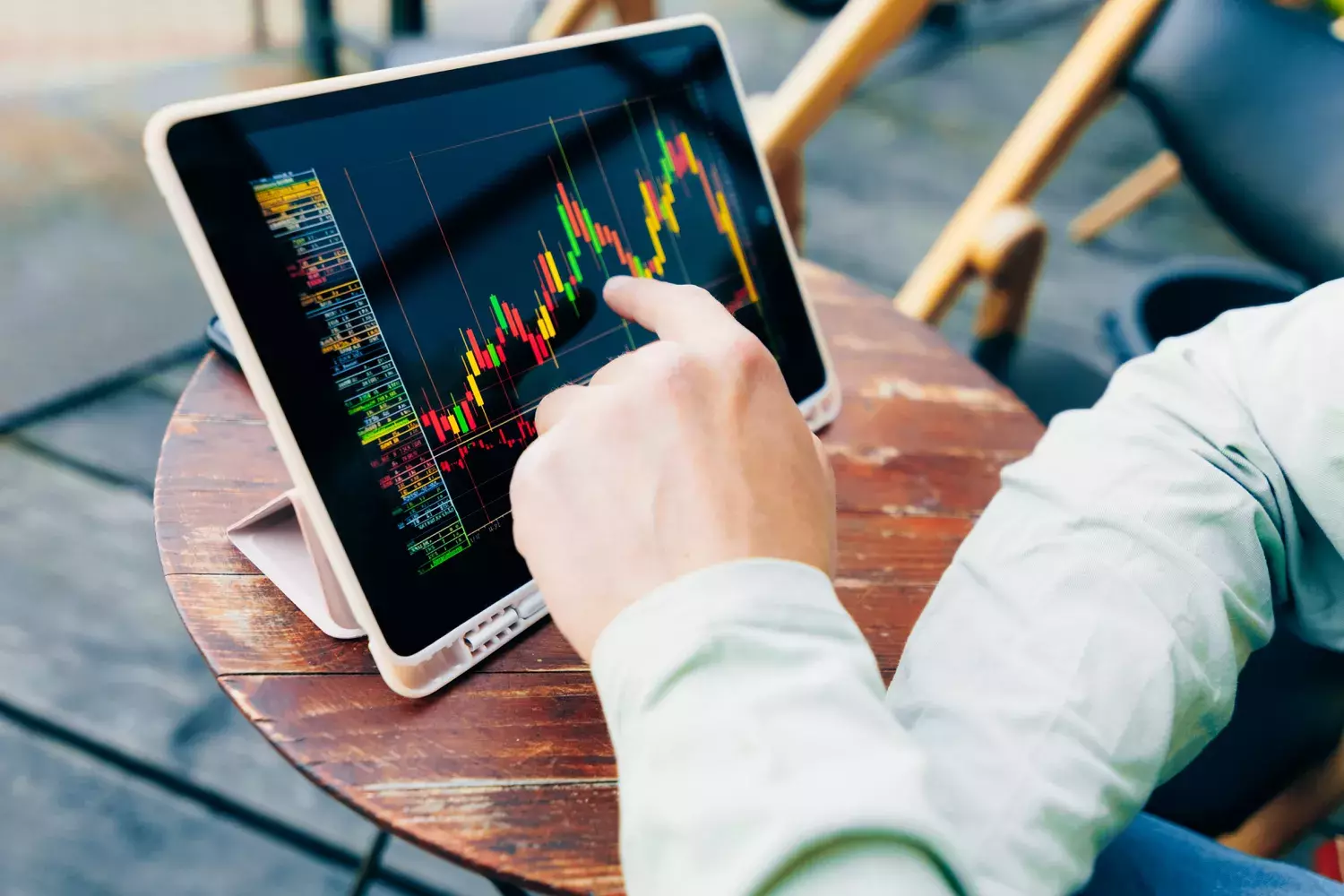 The Hindenburg Omen: A Technical Indicator for Market Crashes