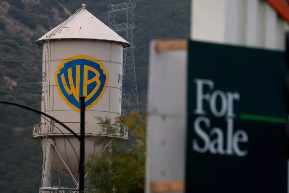 Warner Bros. Executives Express Reservations About Paramount Merger Amidst Antitrust Lawsuit