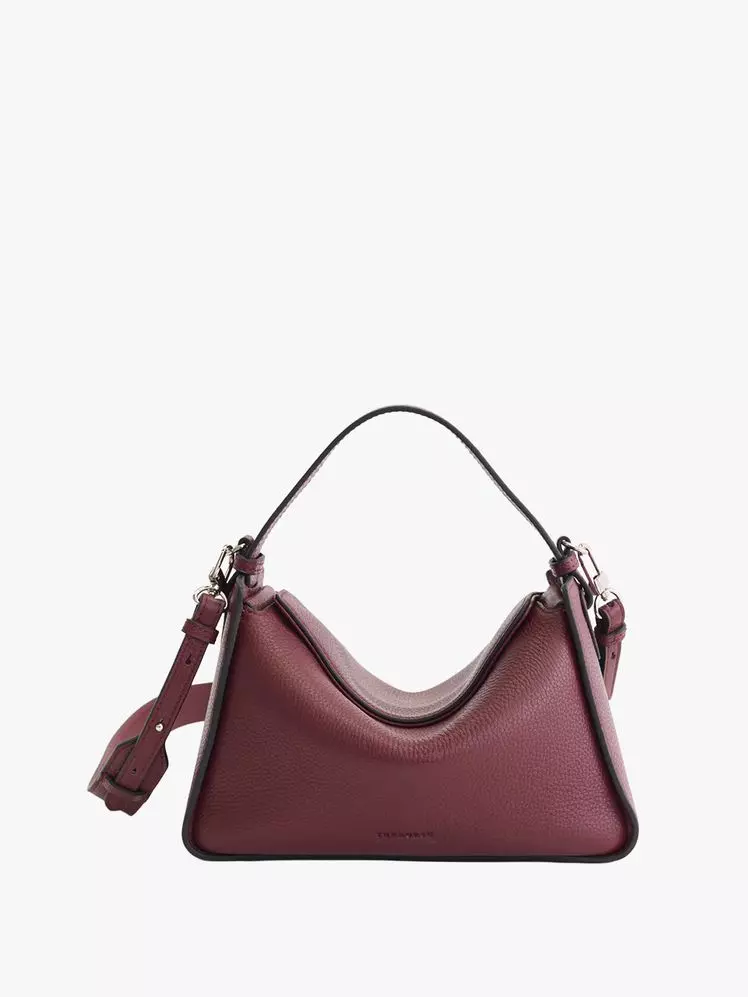 Embrace Elegance: Burgundy Bags are the Must-Have Accessory for Fall 2026