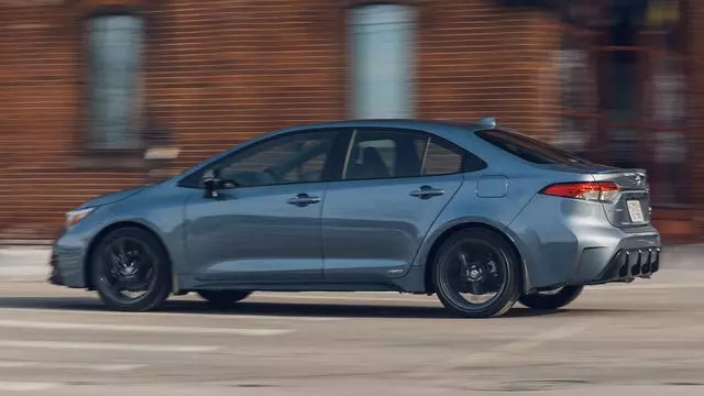 Choosing the Optimal Toyota Corolla Trim: A Comprehensive Guide