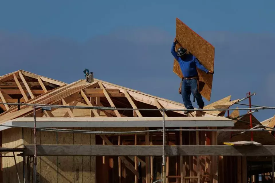 US Labor Costs Rise in Q2 Amidst Private Sector Wage Growth, but Inflationary Pressures Remain Subdued