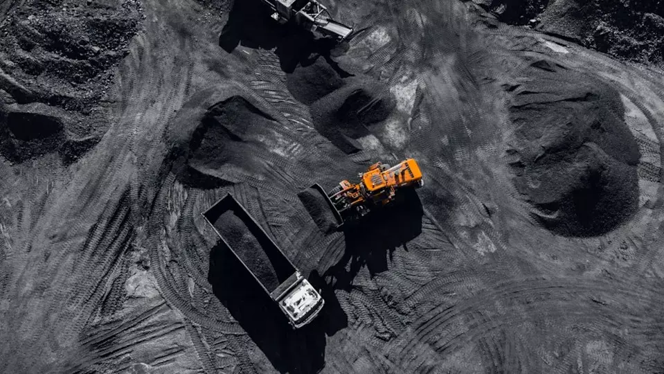 Bank of England Shifts Away from Coal Investments
