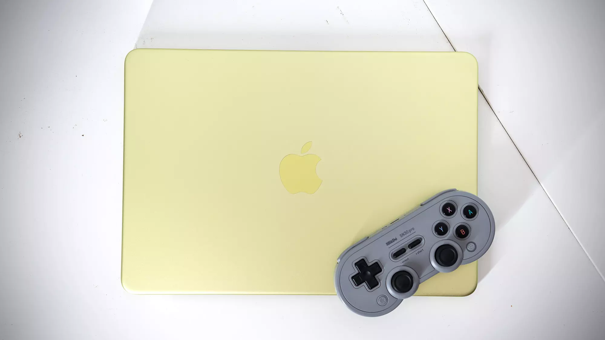 MacBook Neo vs. Dell XPS 13: A Gaming Performance Showdown