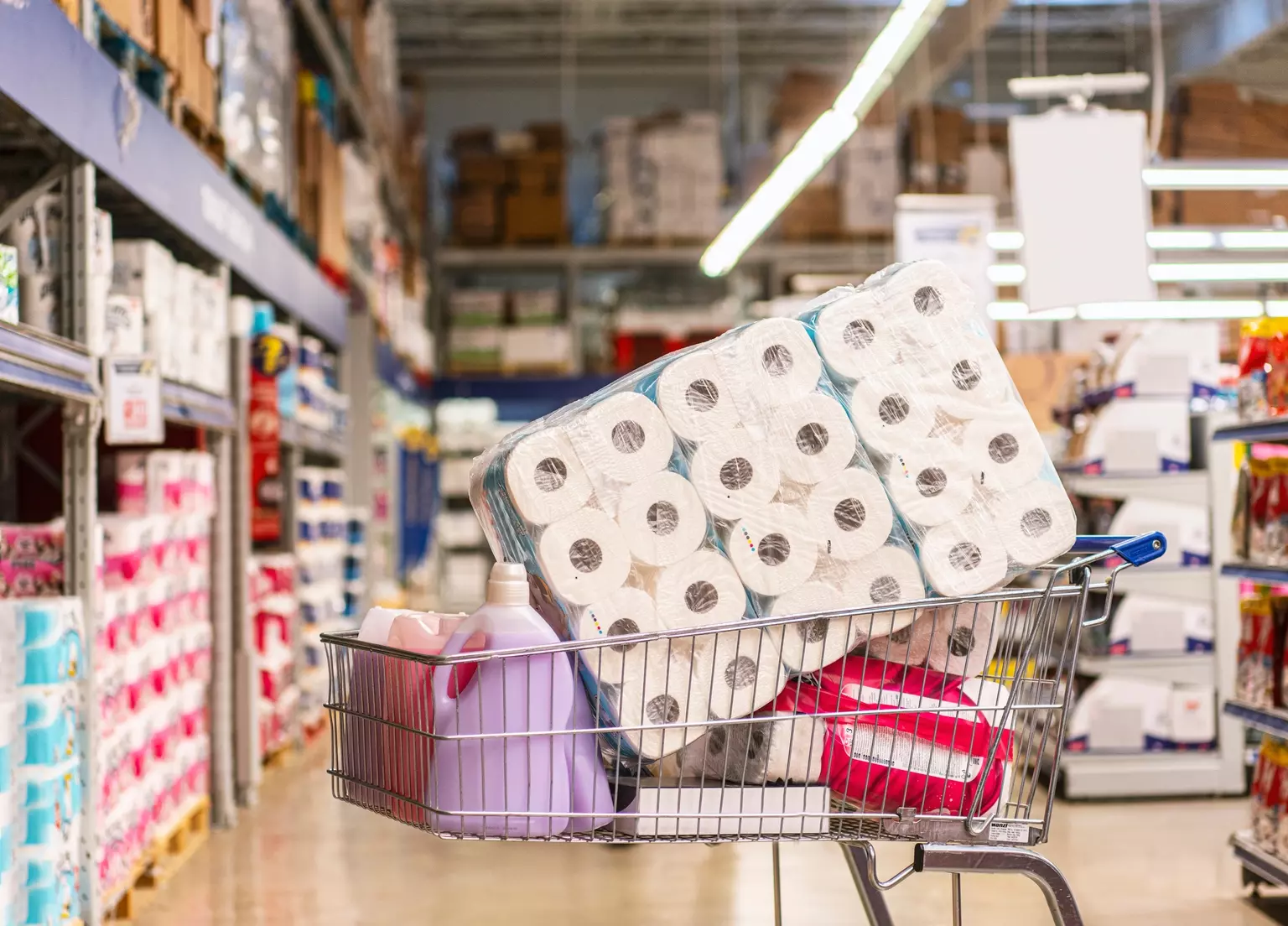 Kimberly-Clark's Q2 Performance: A Mixed Bag and Revised Outlook