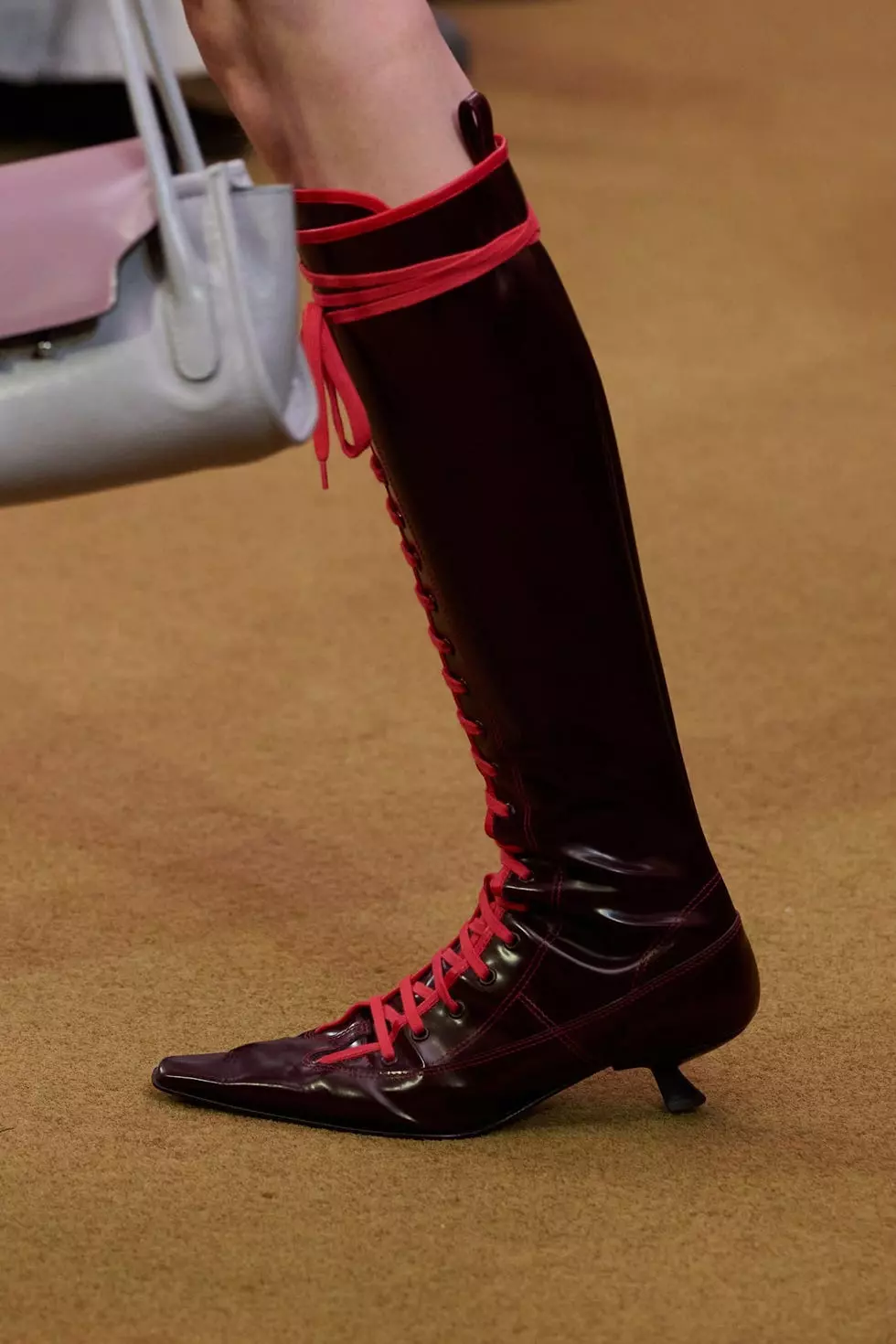 Autumn Footwear Innovations: Key Trends from Fall/Winter 2026 Runways