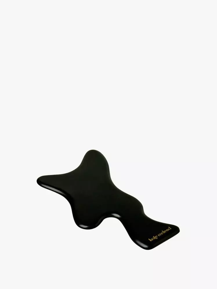 Exploring the Benefits of Body Gua Sha for Enhanced Well-being