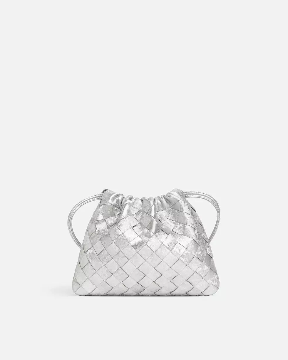 The Rise of Metallic Handbags: From Evening Glamour to Everyday Chic