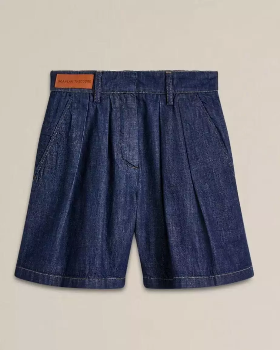 Elevate Your Office Look: Stylish Shorts for the Modern Professional