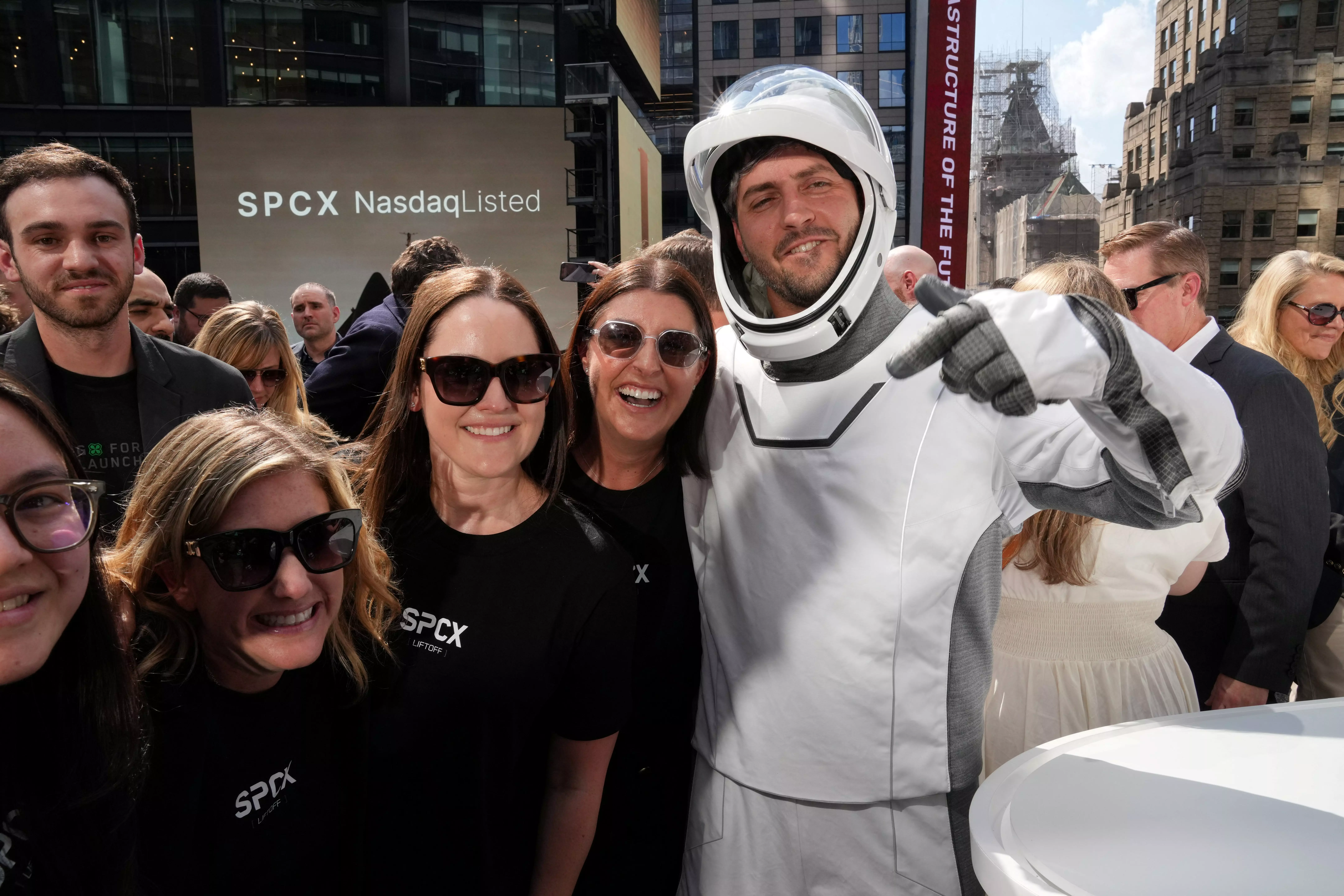 SpaceX Stock Plunge: An Analysis of Historical IPO Performance and Future Projections