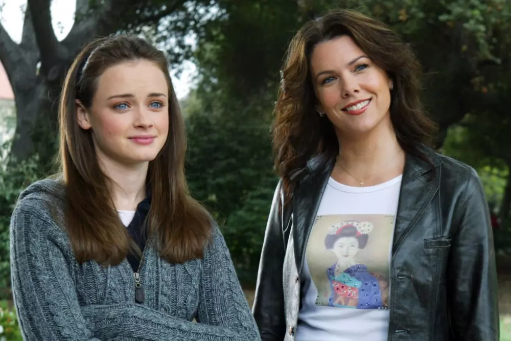 HBO Max to Release 'Gilmore Girls' Documentary with Lauren Graham and Exclusive Content