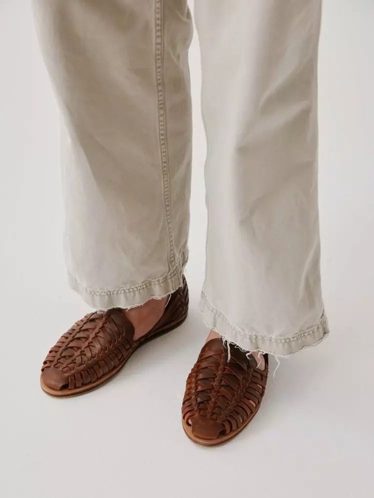 The Ultimate Guide to Men's Huarache Sandals for Summer Style