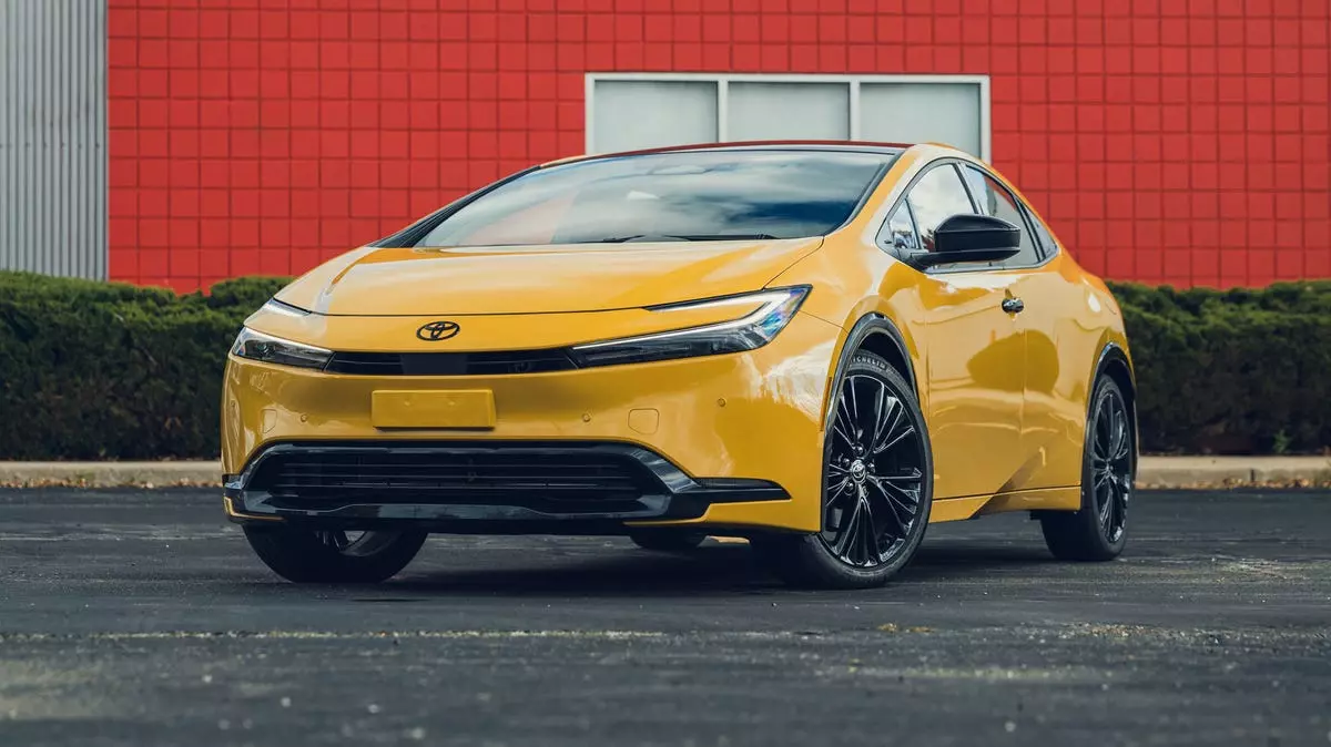 2027 Toyota Prius PHEV: A Sleek, Efficient, and Engaging Ride